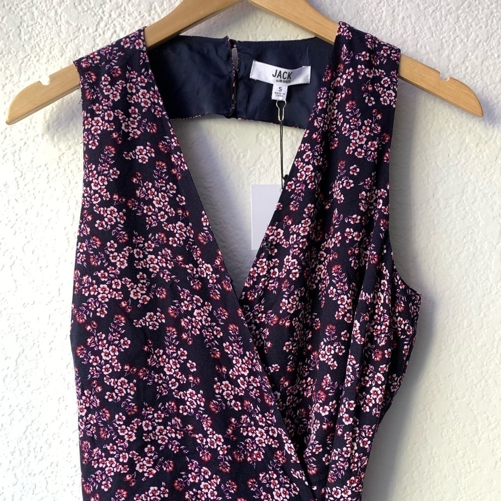 NWT Jack by BB Dakota Ditsy Floral Navy Jumpsuit - Picture 4 of 6